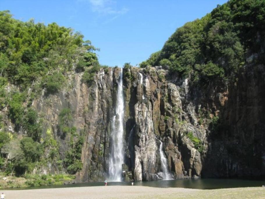 Villa Du Beau Vallon 2 Jacuzzi Privatif Et Piscine Chauffee Partagee Saint-Benoît Esterno foto
